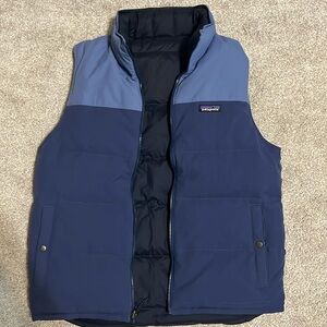Patagonia Vest Navy Blue! Smoke free home